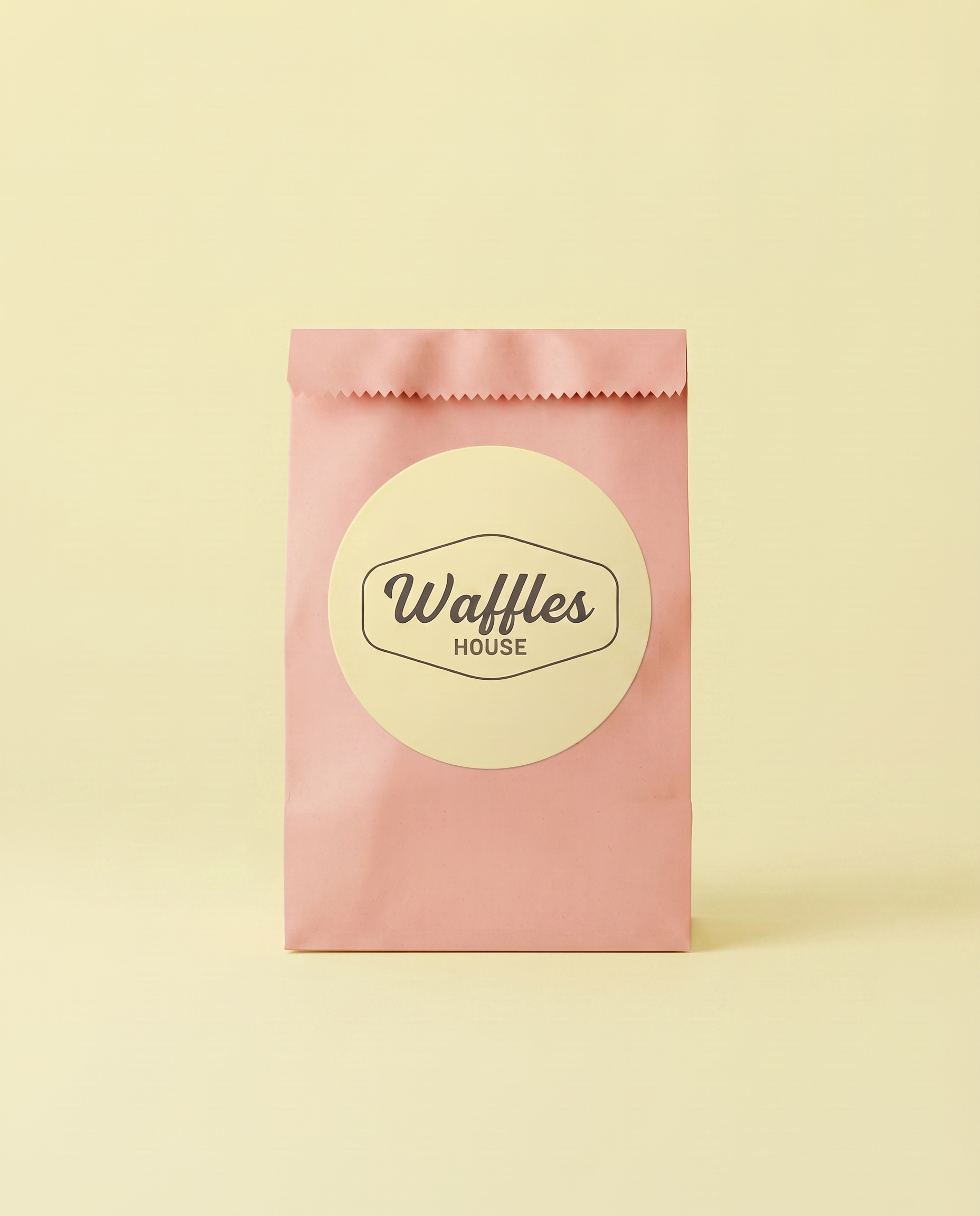 Food brand identity e packaging design coordinato per la pasticceria artigianale Waffles House - sacchetto delivery